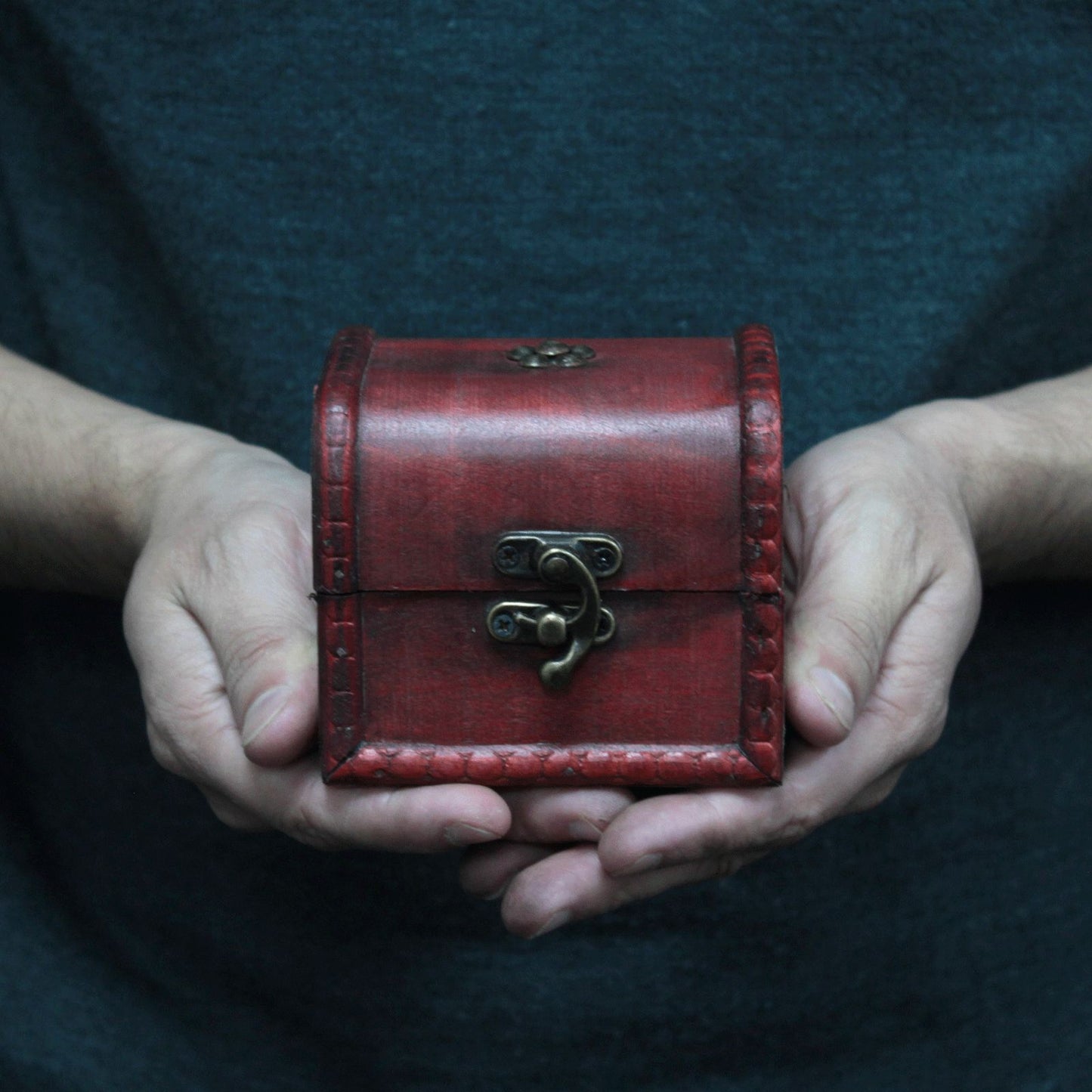 Decorative Vintage Style Storage Box - Small / Leather Effect