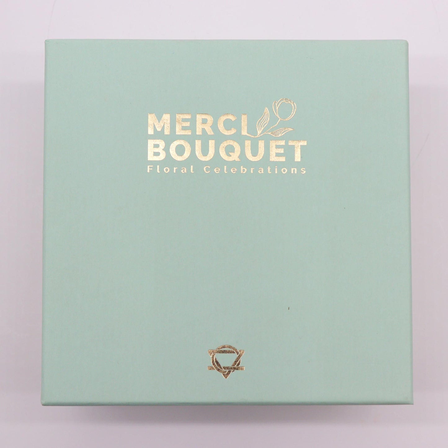 Luxury Soap Flowers - Square / Whites and Ivory