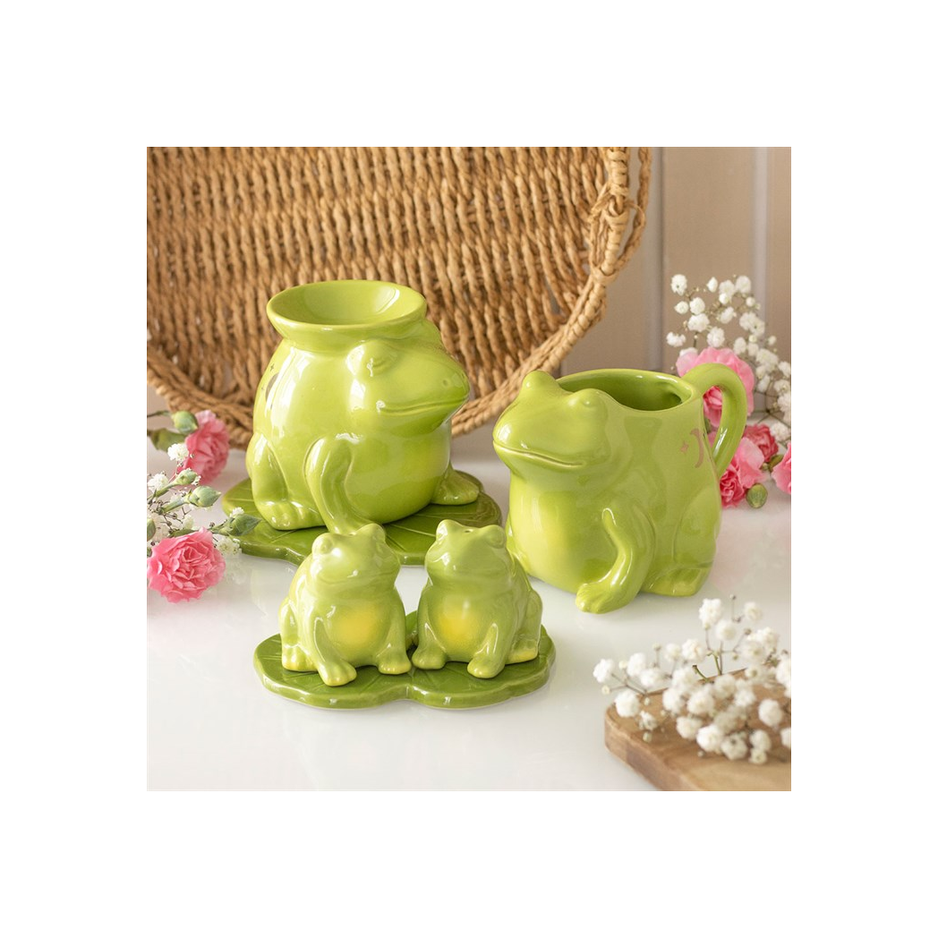 Luna Frog Salt and Pepper Shakers